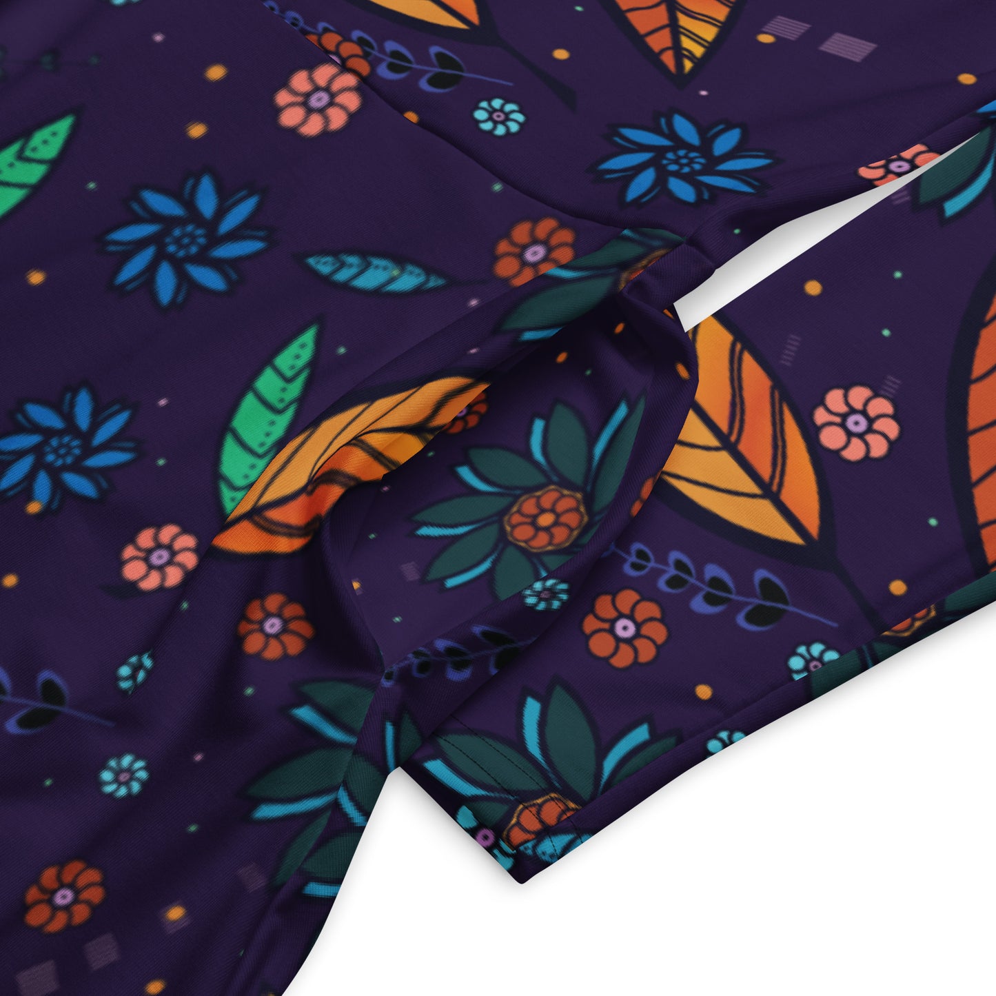 FLOWER POWER. All-over print long sleeve midi dress with pockets. Dark blue.