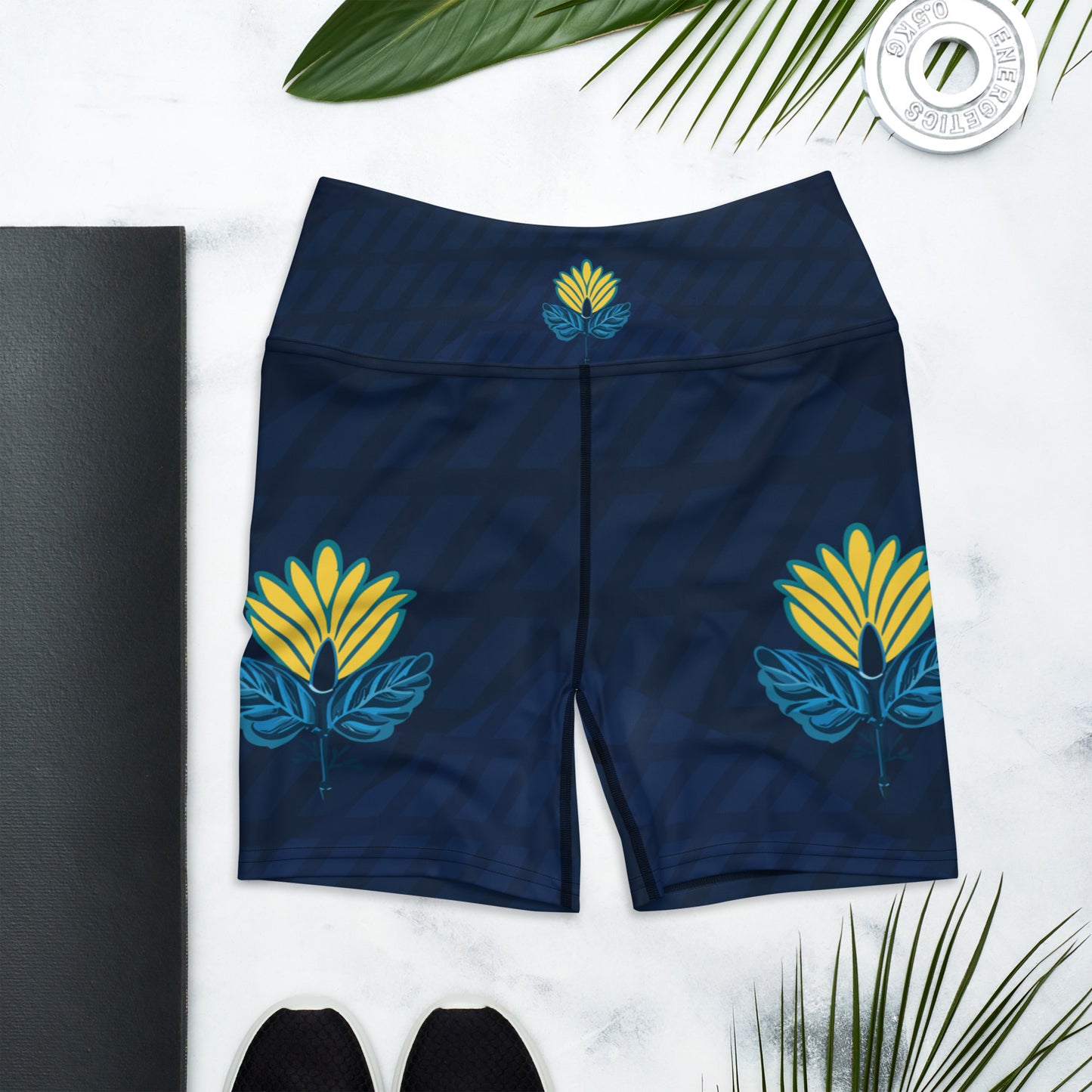 FLOWER POWER. Yoga Shorts. High waist.
