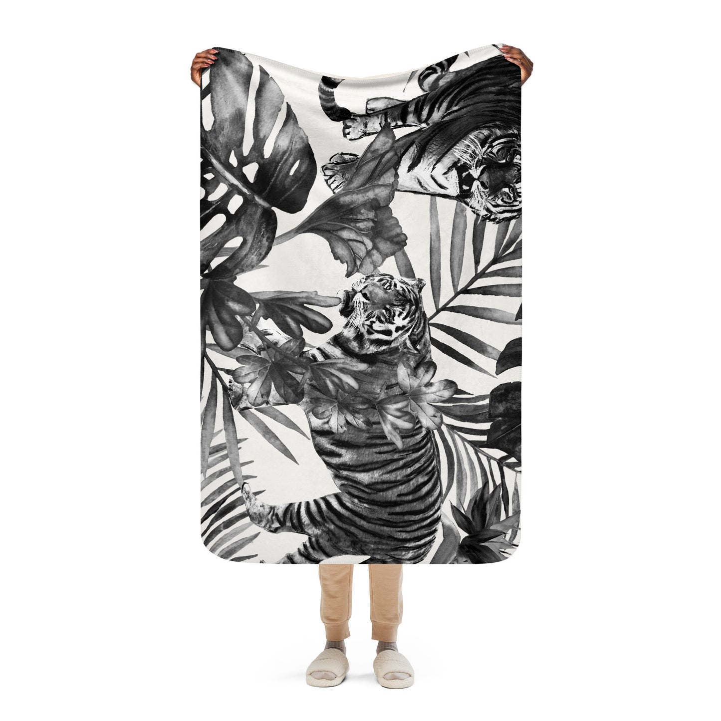 ANIMAL INSTINCT. Sherpa blanket. TIGERS.