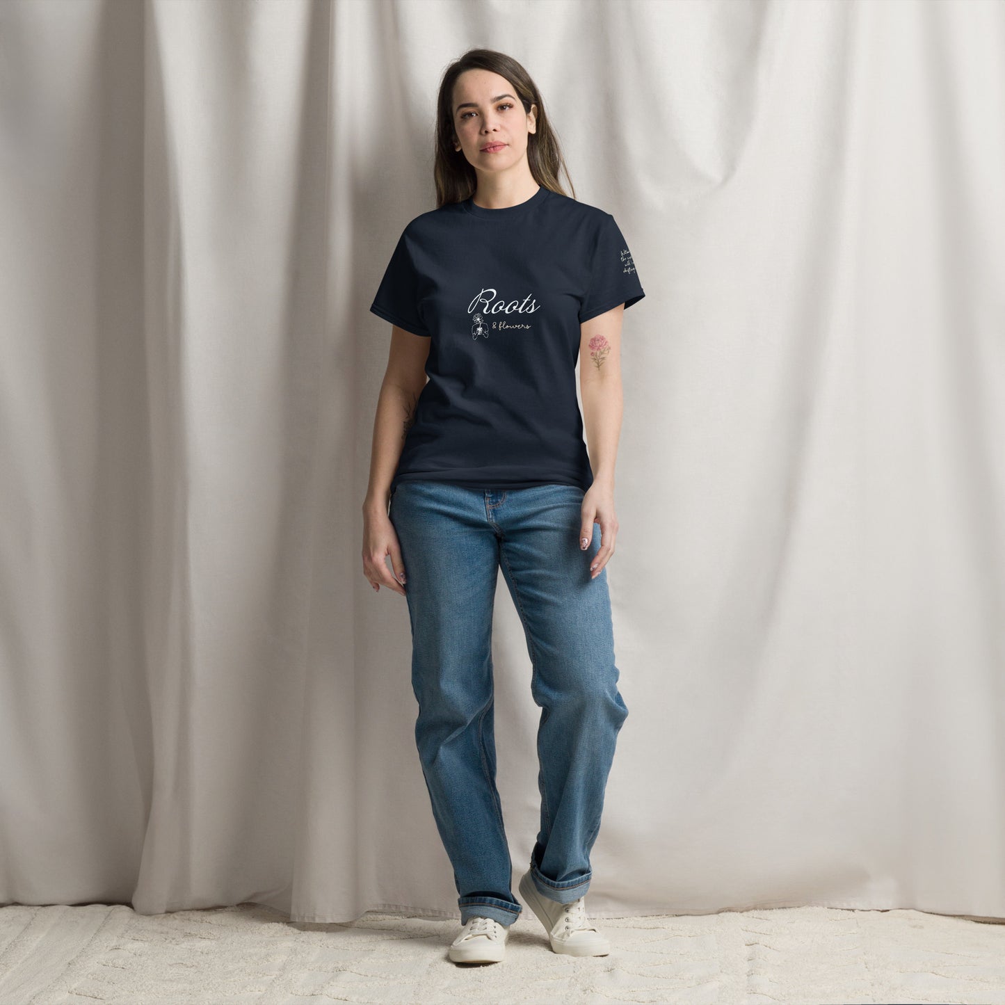 T-shirt with rosette mandala.
